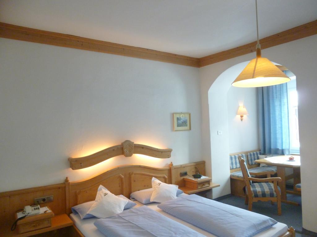 Hotel Holzer Sexten Номер фото